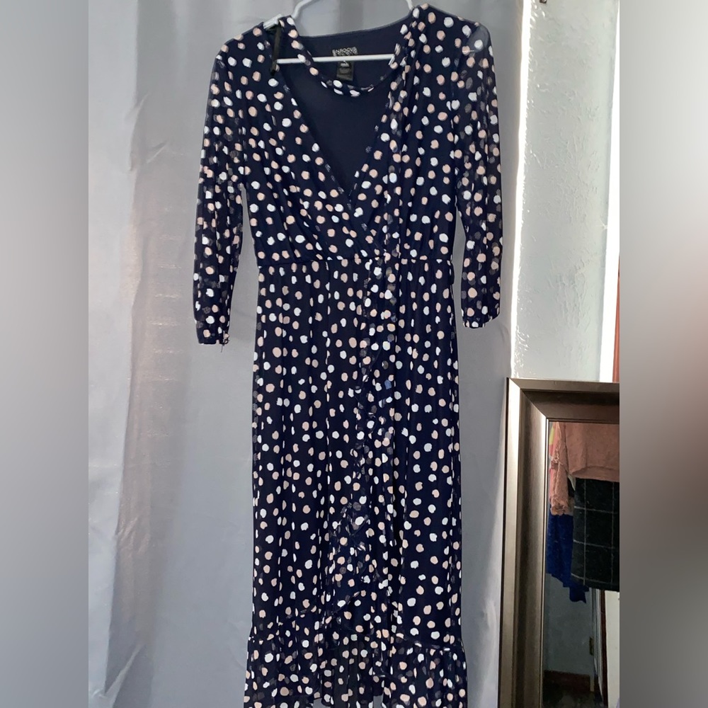Small, pok-a-dot midi dress